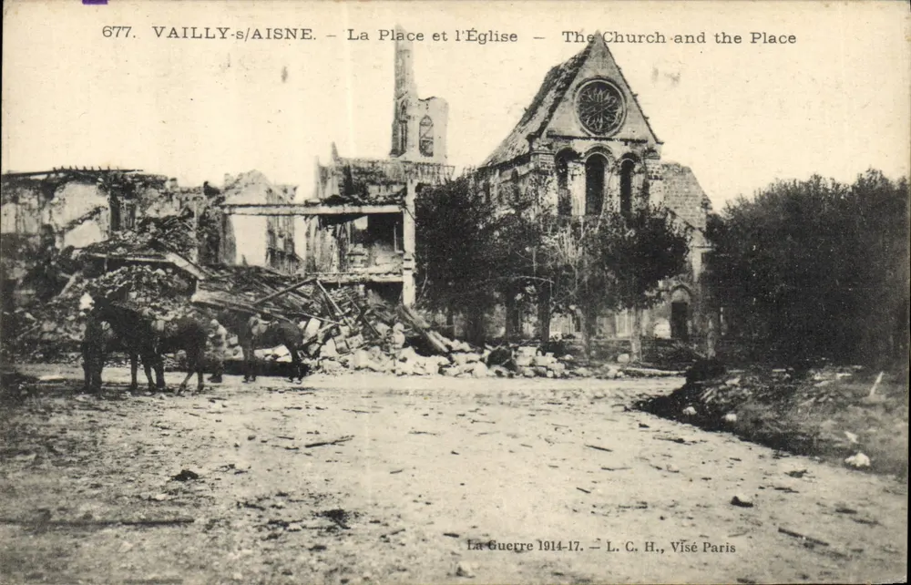 Vailly-sur-Aisne — Der Platz und die Kirche — Der Krieg 1914-17 — L. C. H., Visé Paris - Vorderseite