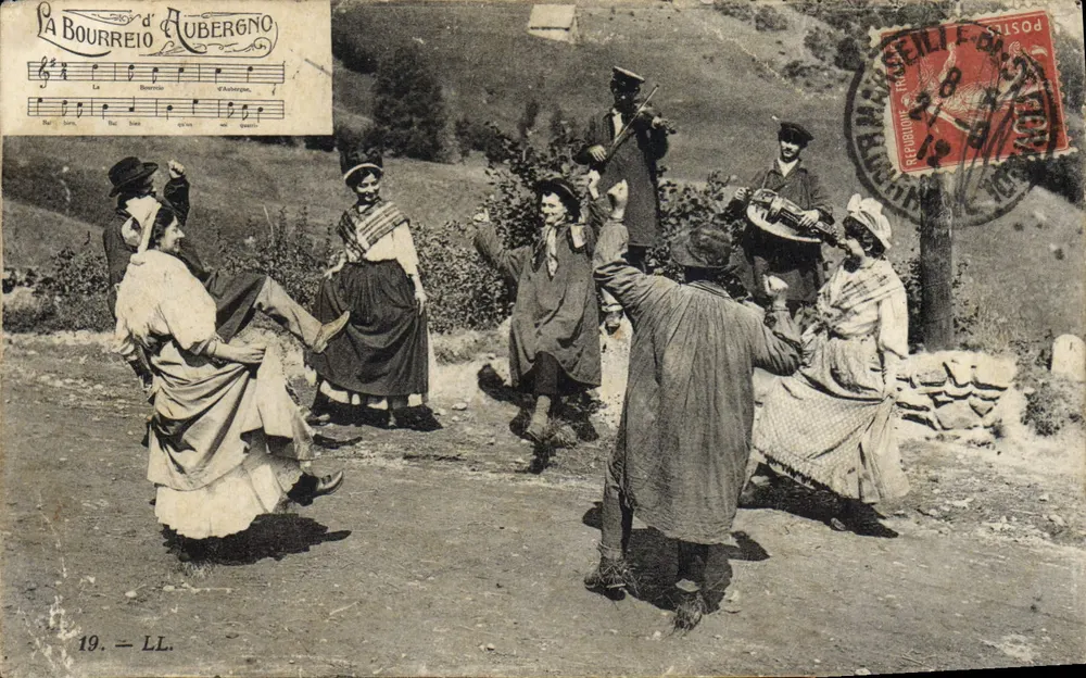 Festa folclórica em Aubergne — A Bourreio — editor LL, n°19 - Frente