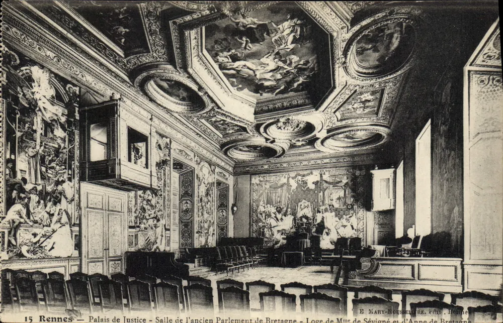 Rennes — Palast der Gerechtigkeit — Saal des ehemaligen Parlaments von Bretagne — Loge von Madame Sévigné und Anne von Bretagne - Vorderseite
