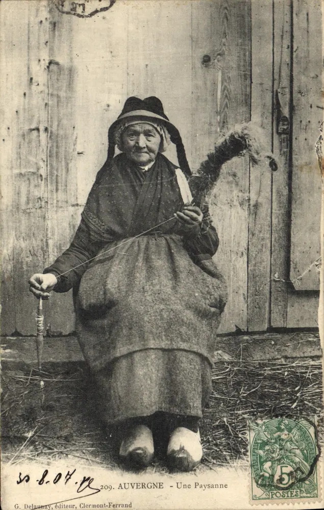 Auvergne — Uma Camponesa — G. Delaunay, editor, Clermont-Ferrand, n°209 - Frente