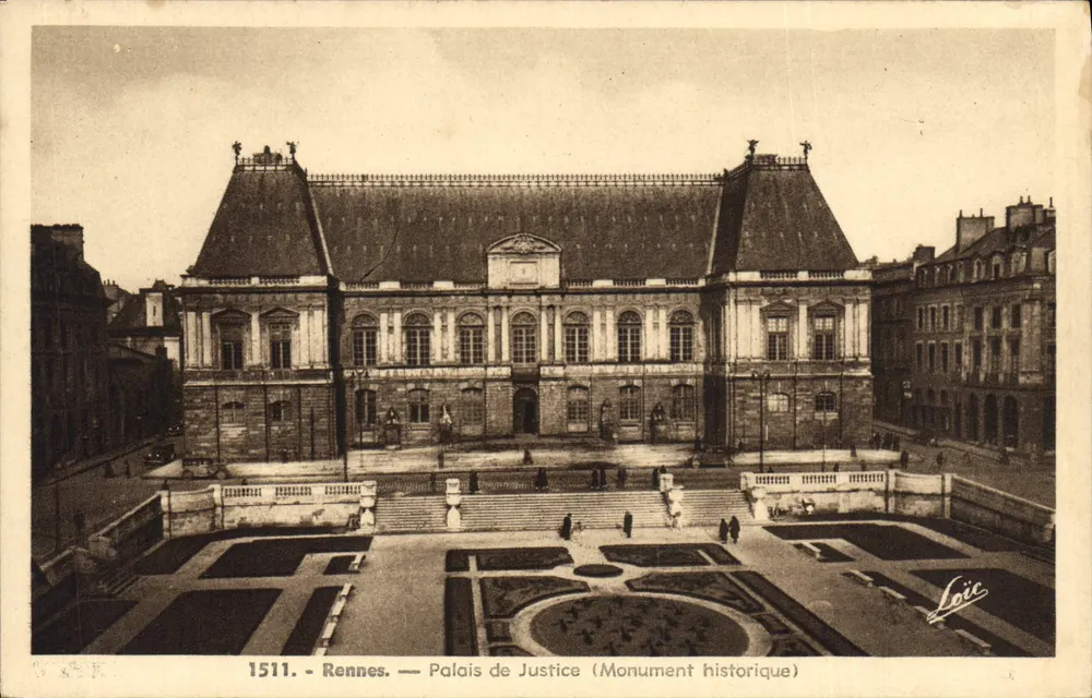Rennes — Palast der Gerechtigkeit (Historisches Monument) — Loïc - Vorderseite