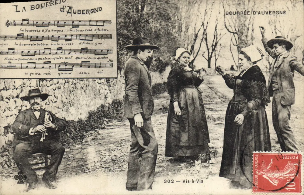 La Bourrée d'Aubergne — cena de aldeia com músico e dançarinos — Vis-à-Vis n°302 - Frente