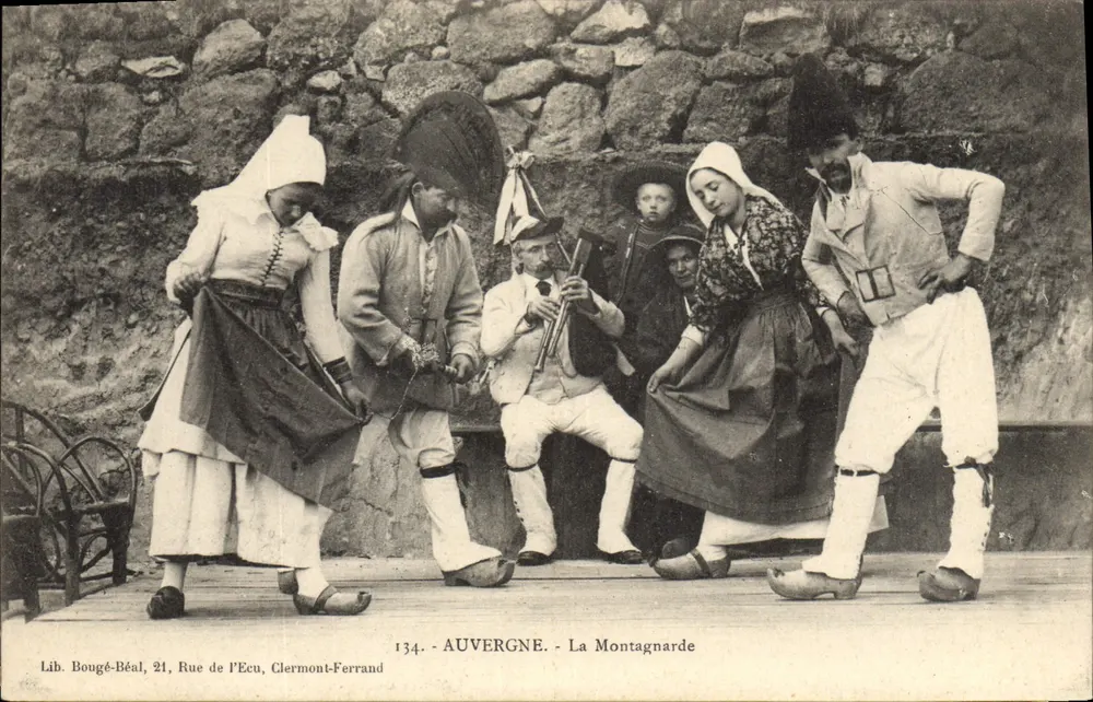 A Montagnarde — dança tradicional — Lib. Bougé-Béal, 21 Rue de l’Écu, Clermont-Ferrand - Frente
