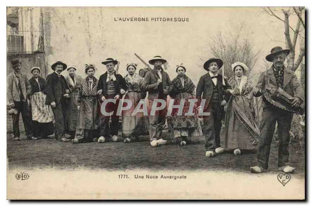 Eine Auvergne Hochzeit — L'Auvergne Pittoresque — Verleger E.D. n° 1771 - Vorderseite