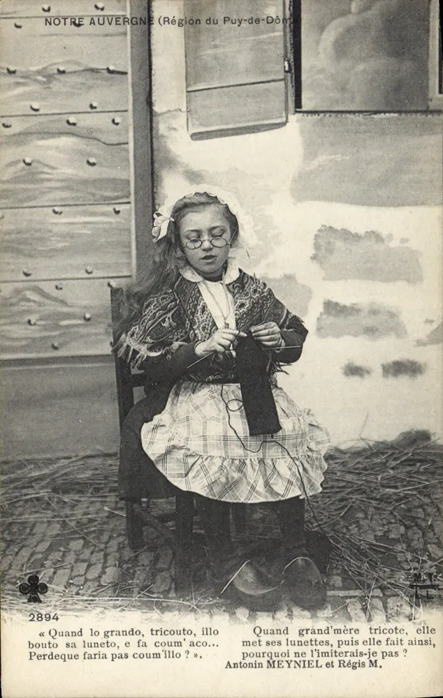 Mädchen, das strickt — Unsere Auvergne (Region Puy-de-Dôme) — Antonin MEYNIEL und Régis M. - Vorderseite