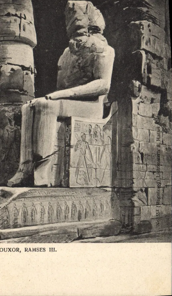 Ramsés III — Estátua sentada no templo de Luxor — Lightensern & Harant, No 552 - Frente