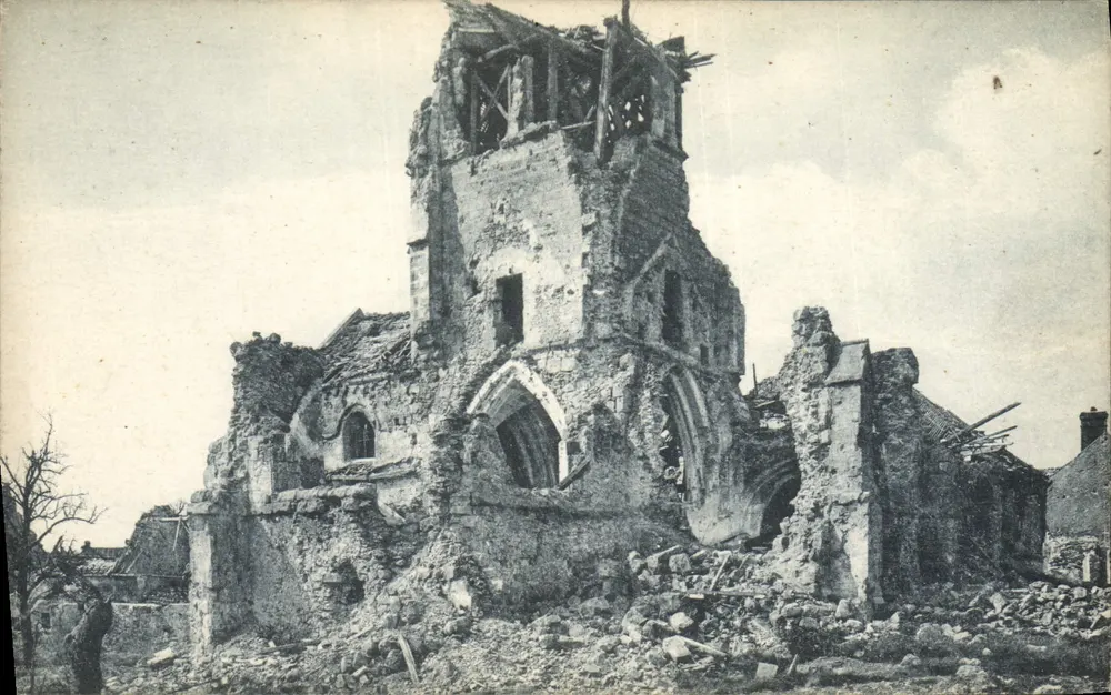 Ruínas da igreja de Saint-Évroult — pós-guerra — editor desconhecido, número de série não visível - Frente