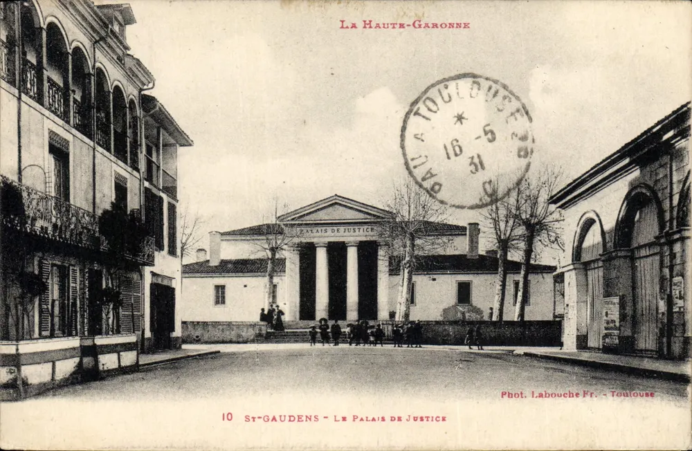St-Gaudens - Het Paleis van Justitie — La Haute-Garonne — Fot. Labouche Fr. - Toulouse - Voorkant