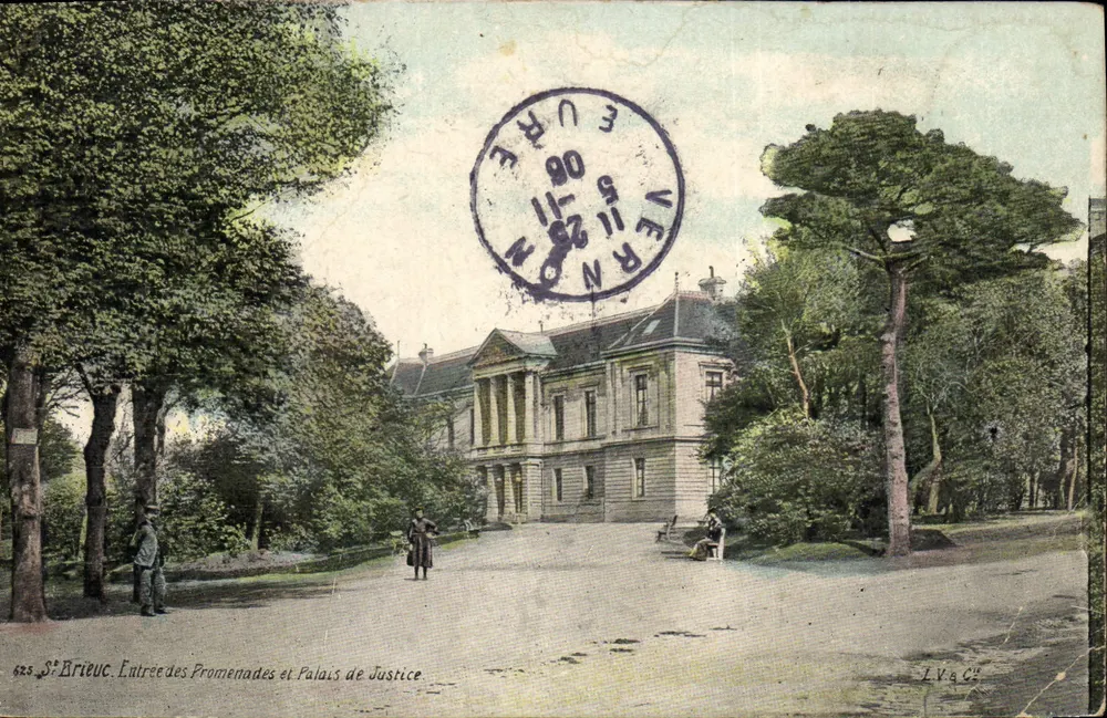 Saint-Brieuc. Eingang zu den Promenaden und zum Palast der Gerechtigkeit — L.VaCé, n°625 - Vorderseite