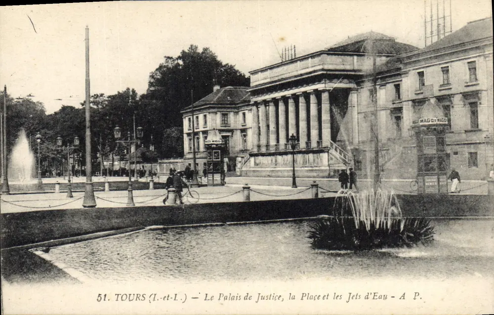 Tours (Indre-et-Loire) — Das Palast der Justiz, die Place und die Fontänen — A. P. - Vorderseite
