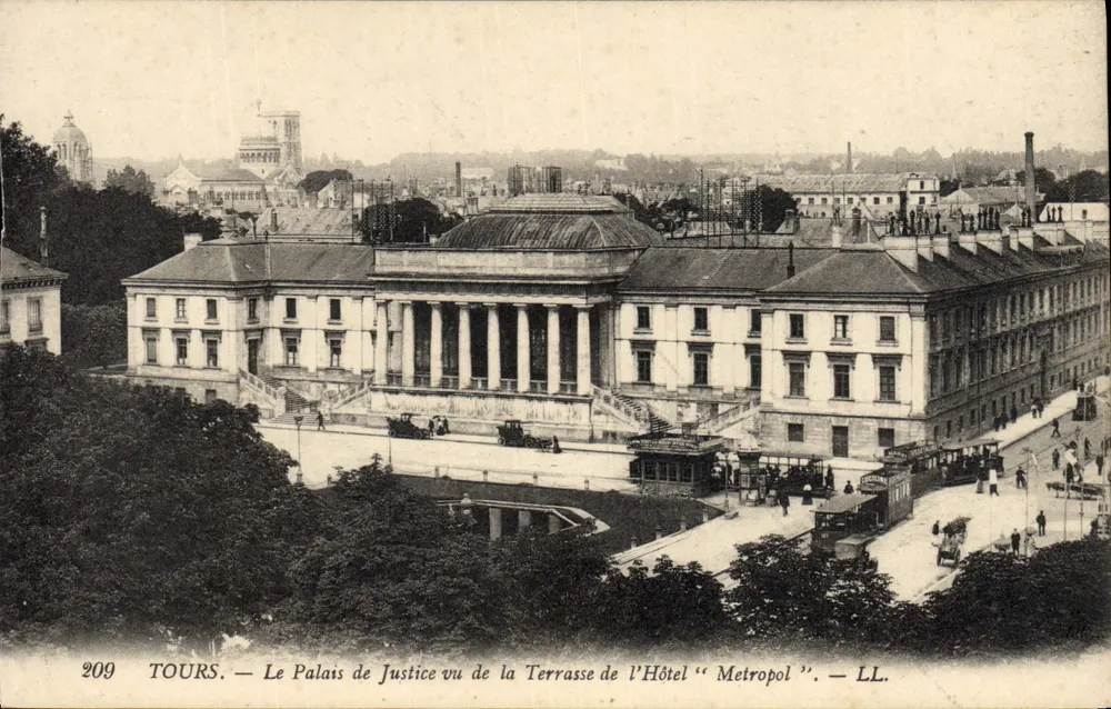 Tours — Ansicht des Palastes der Gerechtigkeit von der Terrasse des Hotels "Metropol" — LL. n° 209 - Vorderseite