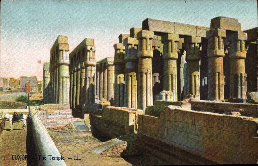 Luxor — O Templo — LL. - Frente