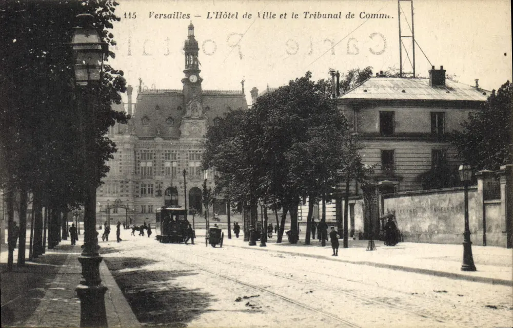 Versailles — Das Rathaus und das Handelsgericht — Ansichtskarte Nr. 415 - Vorderseite