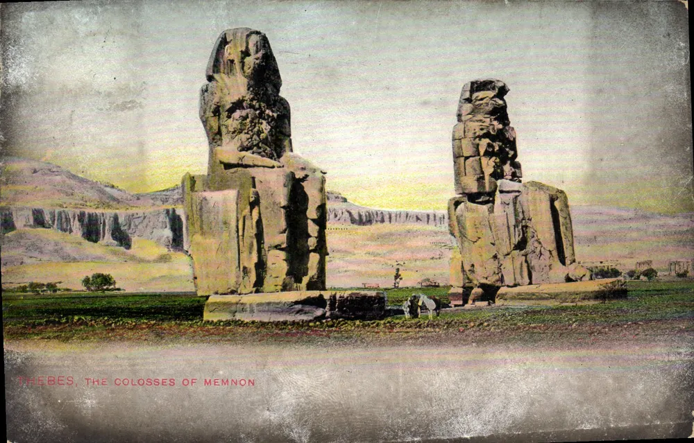 Theben, die Kolosse von Memnon — Universelle Postkarte n° 82, herausgegeben von Lichtenstern & Harari - Vorderseite