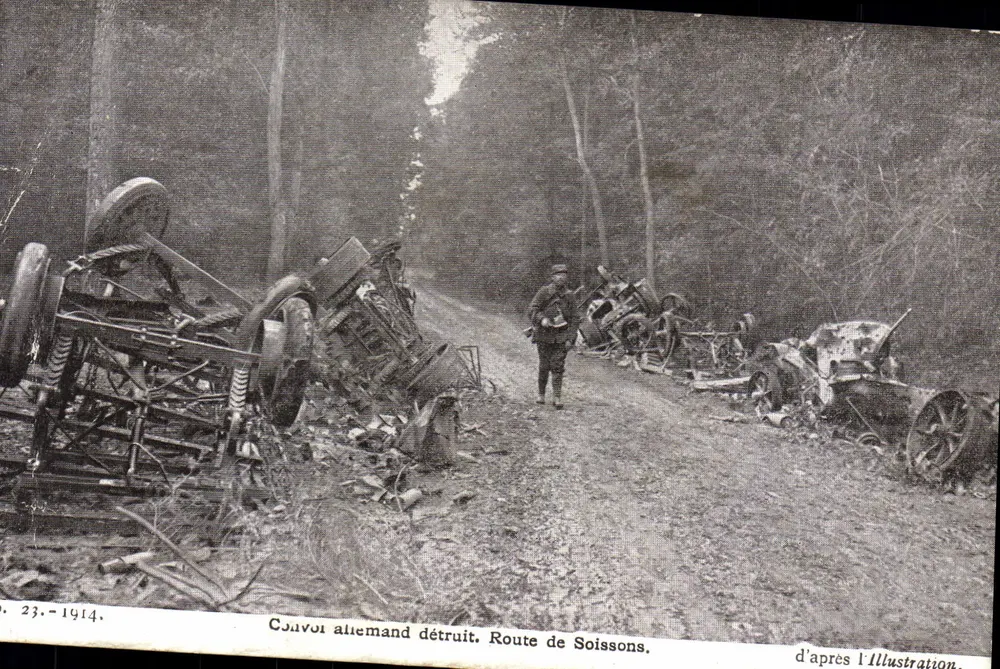 Zerstörter deutscher Konvoi — Route de Soissons — nach l'Illustration, n° 23, 1914 - Vorderseite