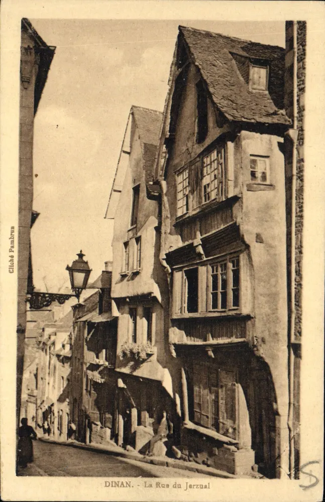 Dinan — A Rue du Jerzual — cliché Pambroua - Frente
