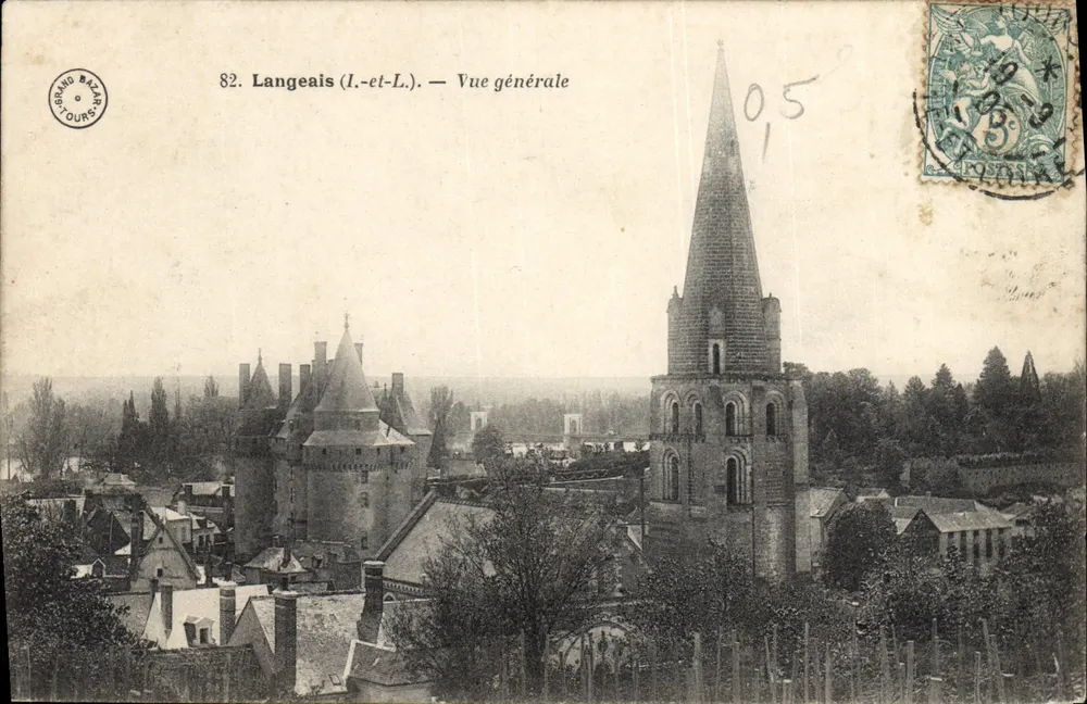 Langeais (Loir-et-Cher) — Vista geral — Grand Bazar Tours - Frente