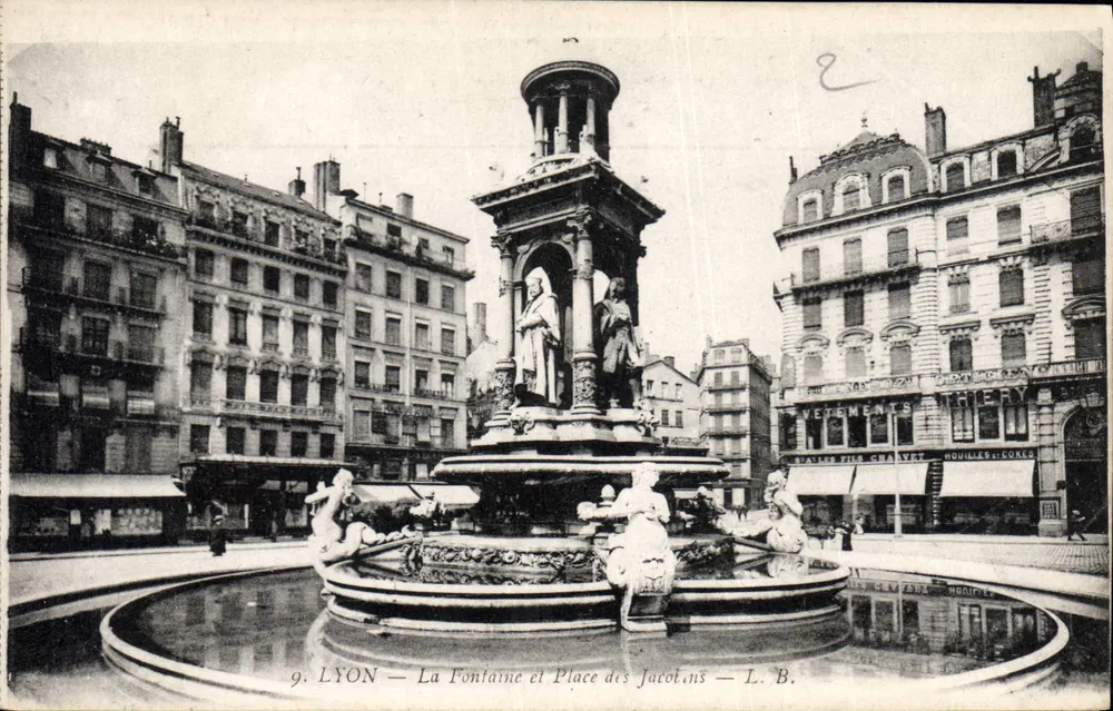 LYON — La Fontaine und Place des Jacobins — L. B. - Vorderseite