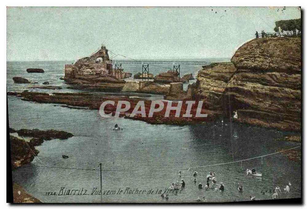 Biarritz - Vue vers le Rocher de la Vierge — L. T. & Cie, n° 1724 - Recto