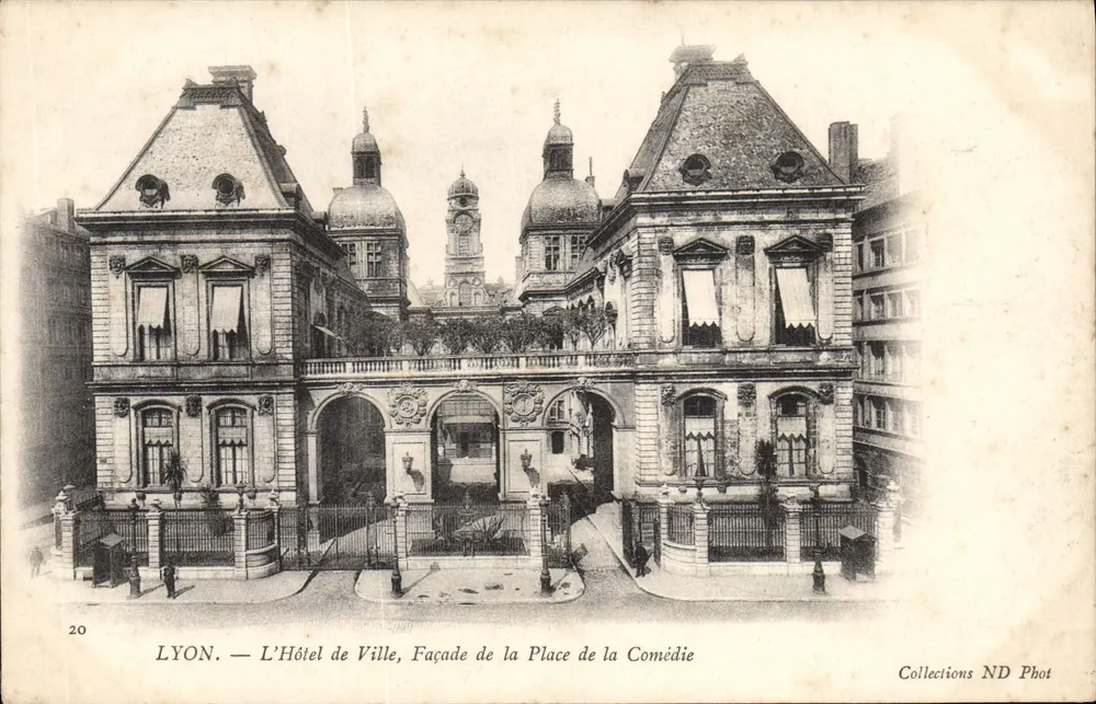 LYON — Das Rathaus, Fassade der Place de la Comédie — Sammlung ND Phot - Vorderseite