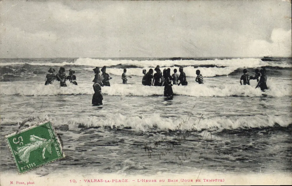 Valras-la-Plage — L'Heure du Bain (Jour de Tempête) — M. Pons, phot. n°10 - Recto