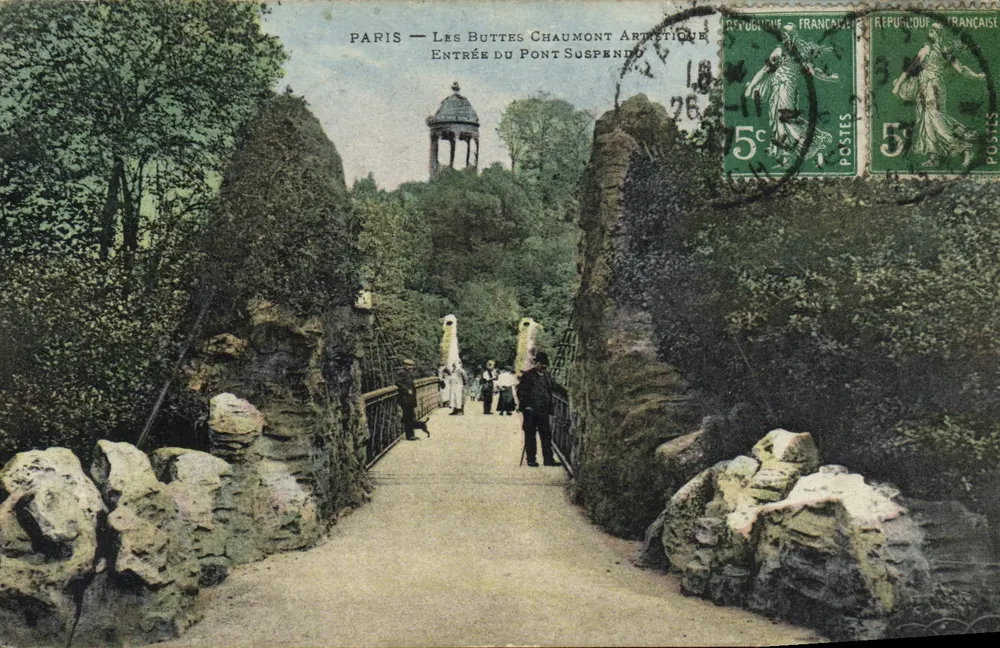 Paris — Les Buttes Chaumont — Eingang zum Hängbrücke — Verlag L. Dupont, Seriennummer nicht sichtbar - Vorderseite
