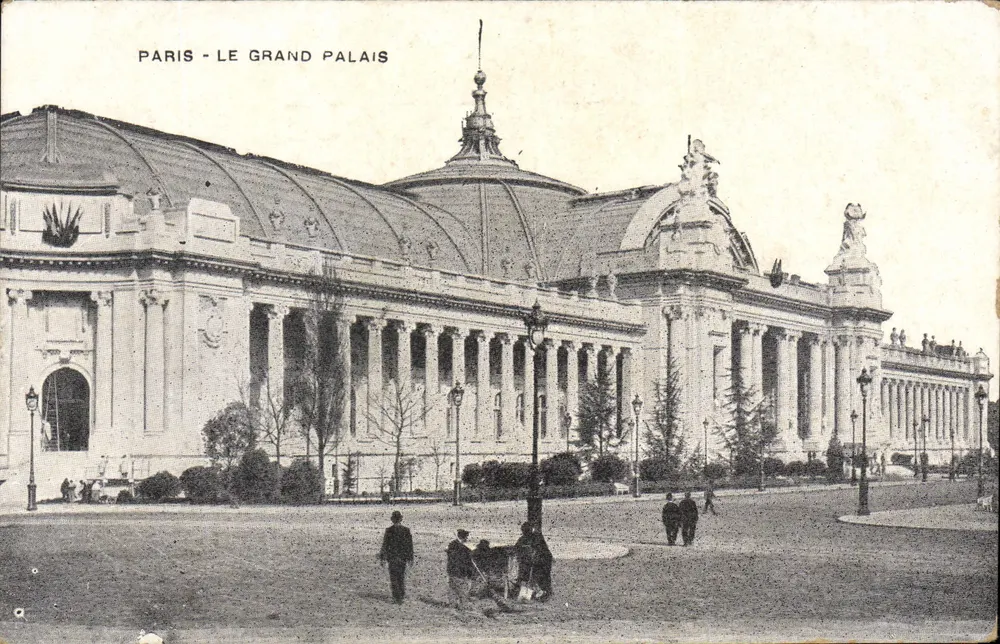 Paris - O Grande Palácio — vista externa — n° 374 - Frente
