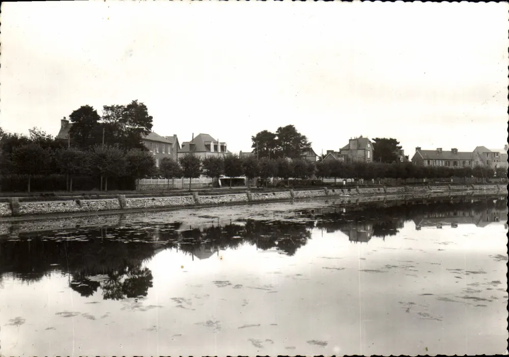 Vista da rio em Côteaux-Nord — Edição & Cie, n°1503 - Frente