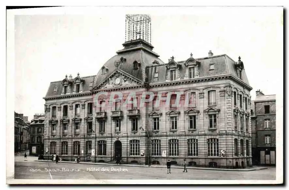Saint-Brieuc — Hotel das Postas — Graphi - Frente