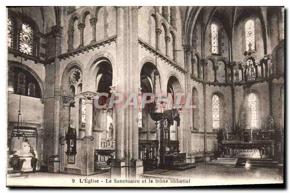 Die Kirche — Der Heiligtum und der Abtstuhl — Abtei Notre Dame de Thymadeuc, O.C.R. in Bréhan Loudeuc - Vorderseite