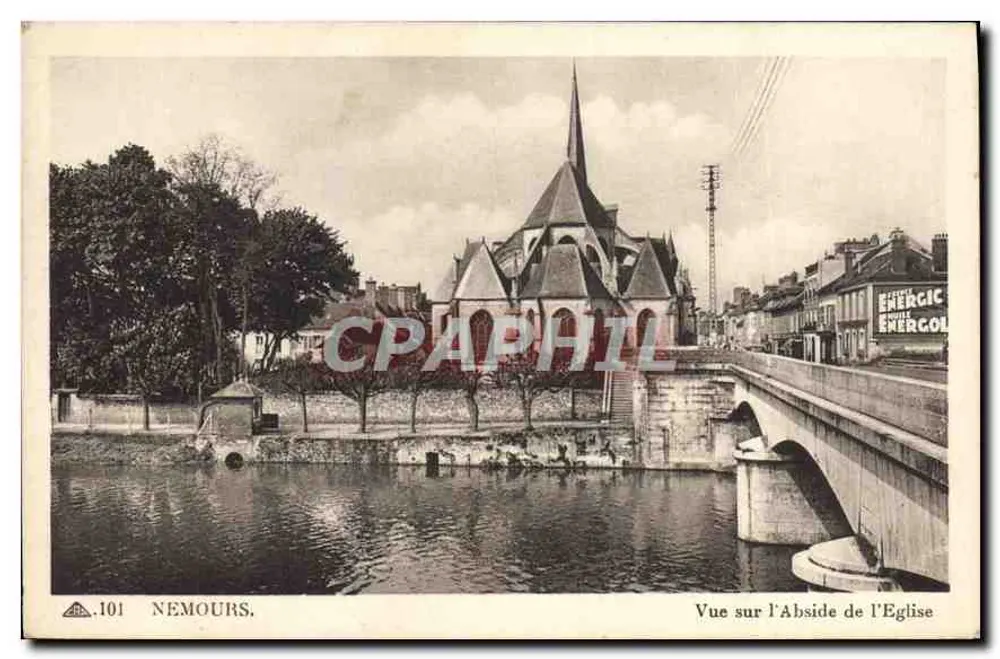 Nemours — Uitzicht op de Kerkapsis — n°101 - Voorkant