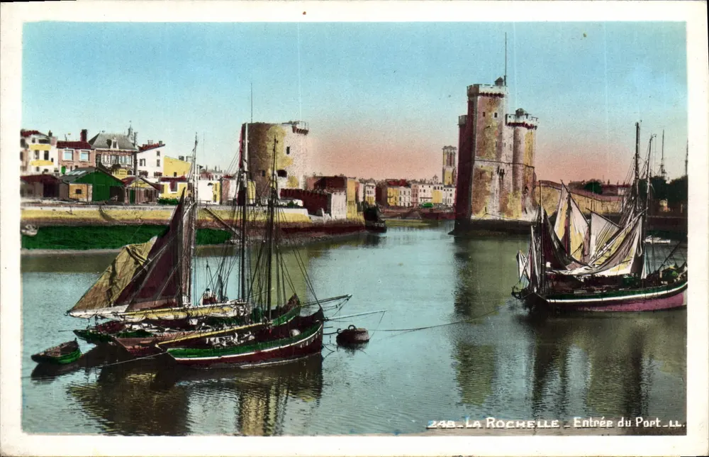 La Rochelle — Entrada do Porto — editor LL n°248 - Frente