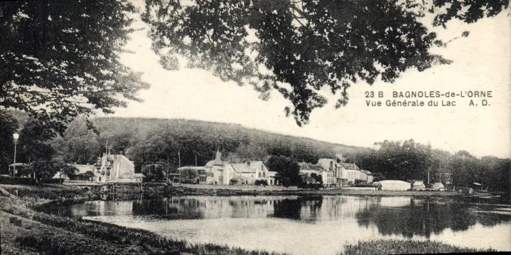 Bagnoles-de-l'Orne — Vista generale del lago — A.D. n°23 B - Recto