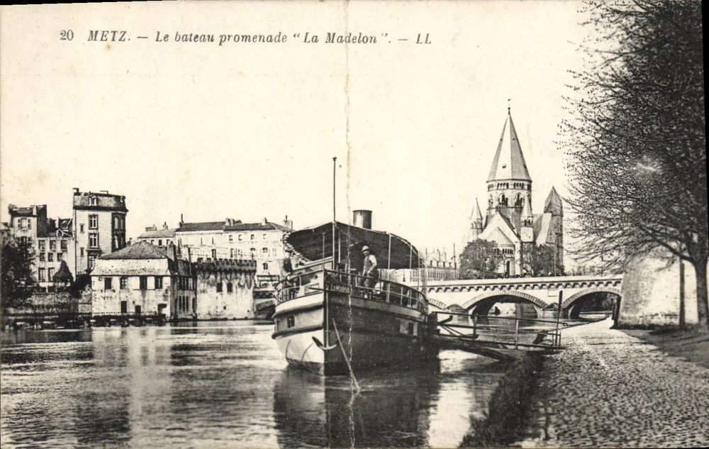Metz — Le bateau promenade "La Madelon" — LL - Vorderseite