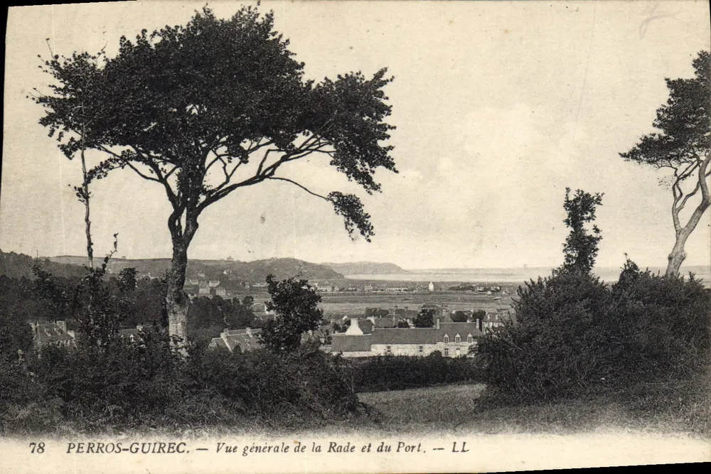 Perros-Guirec — Allgemeiner Blick auf die Bucht und den Hafen — LL - Vorderseite