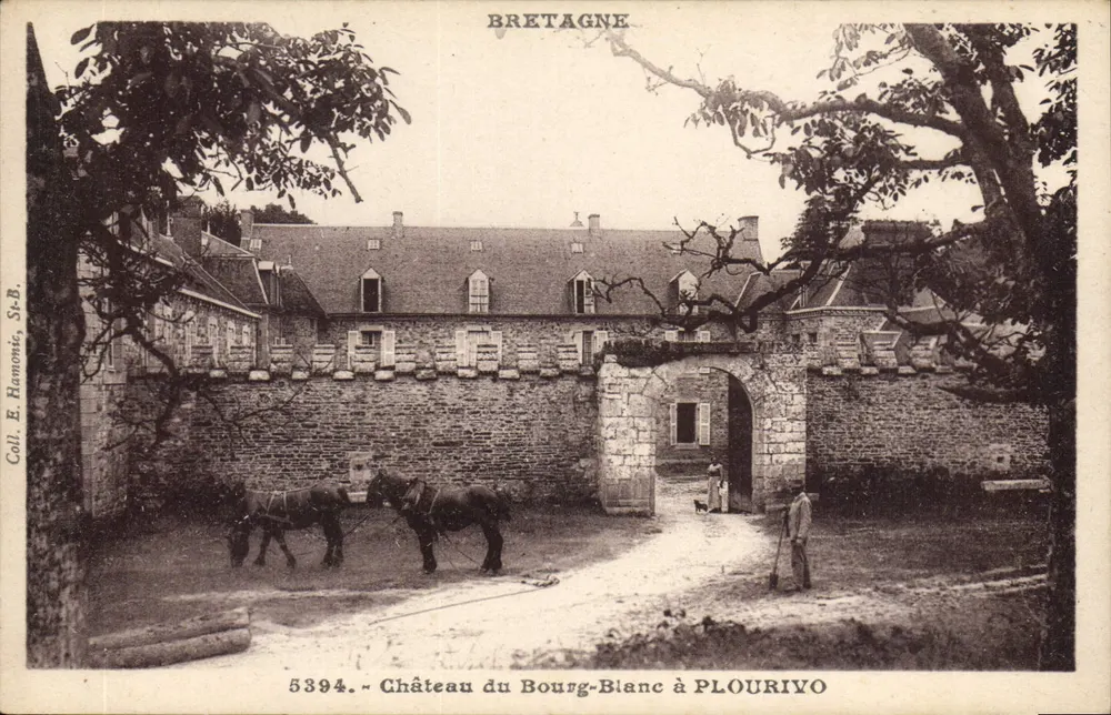 Castelo do Bourg-Blanc em Plourivo — Bretanha — Edições E. Hamonic, St-B. - Frente