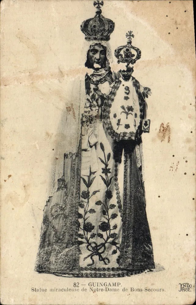 Estátua milagrosa de Nossa Senhora dos Bons-Secours — Guingamp — JND Phot. - Frente