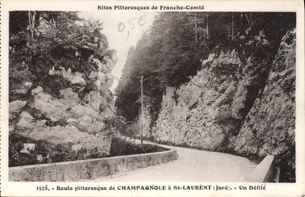 Pittoreske Route von Champagnole nach St-Laurent (Jura) — Ein Pass — Pictoresque Orte der Franche-Comté - Vorderseite