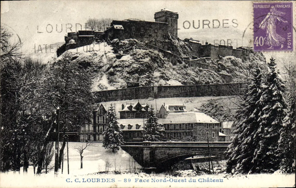 Lourdes — Face Noroeste do Castelo — C.C. Lourdes - 89 - Frente
