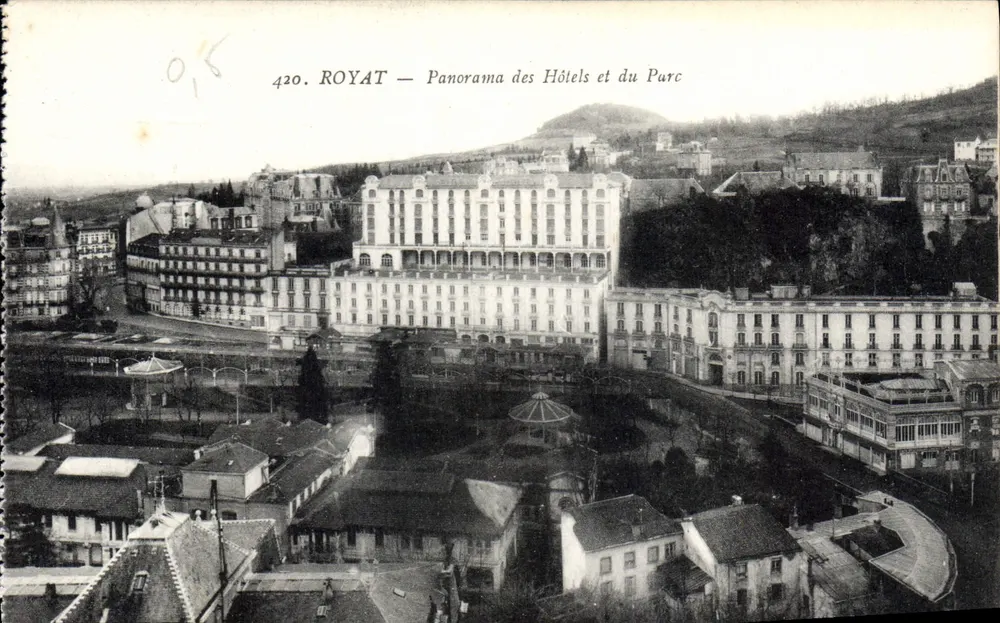 Royat — Panorama degli Alberghi e del Parco — Edit. G. d'O. - Recto