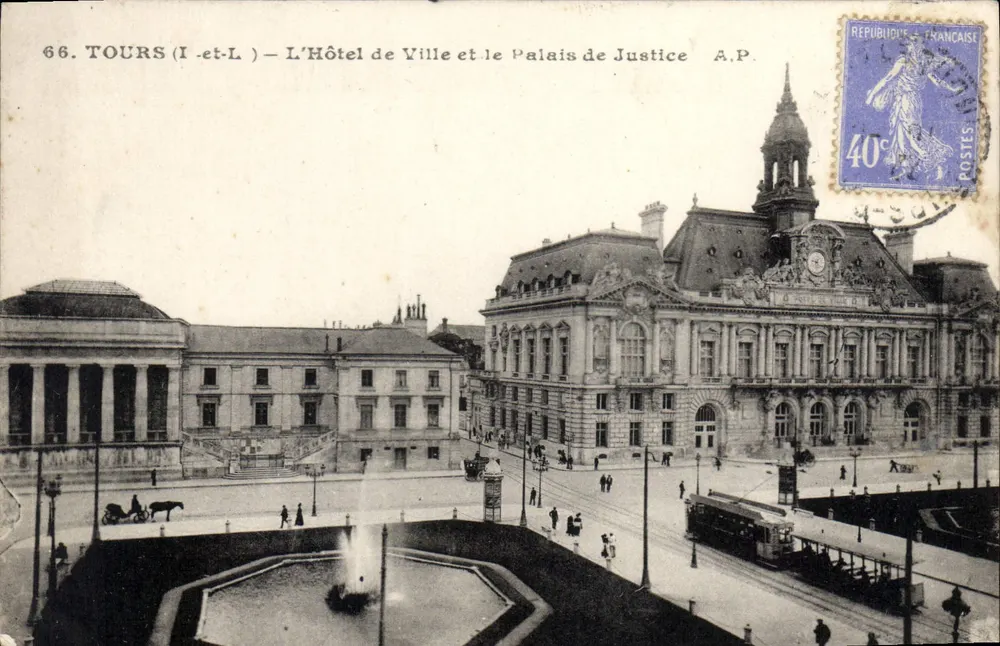 Tours (Indre-et-Loire) — Das Rathaus und das Palast der Justiz — A.P. - Vorderseite