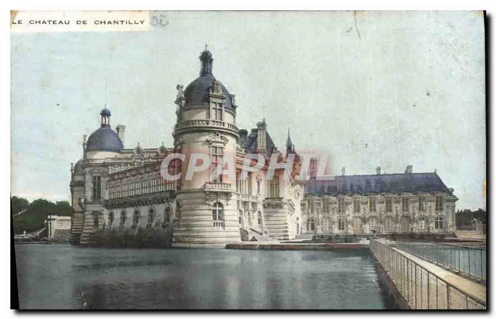 O Castelo de Chantilly — vista do castelo com suas torres e seu lago — editor não identificado, n° de série 55 - Frente