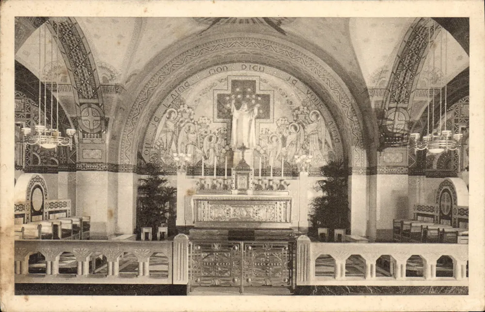 A Basílica de Lisieux — O Coro — Depositado - Reprodução - Draeger-Paris - Frente