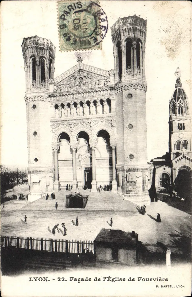 LYON. - 22. Fachada da Igreja de Fourvière - P. Martel, Lyon - Frente