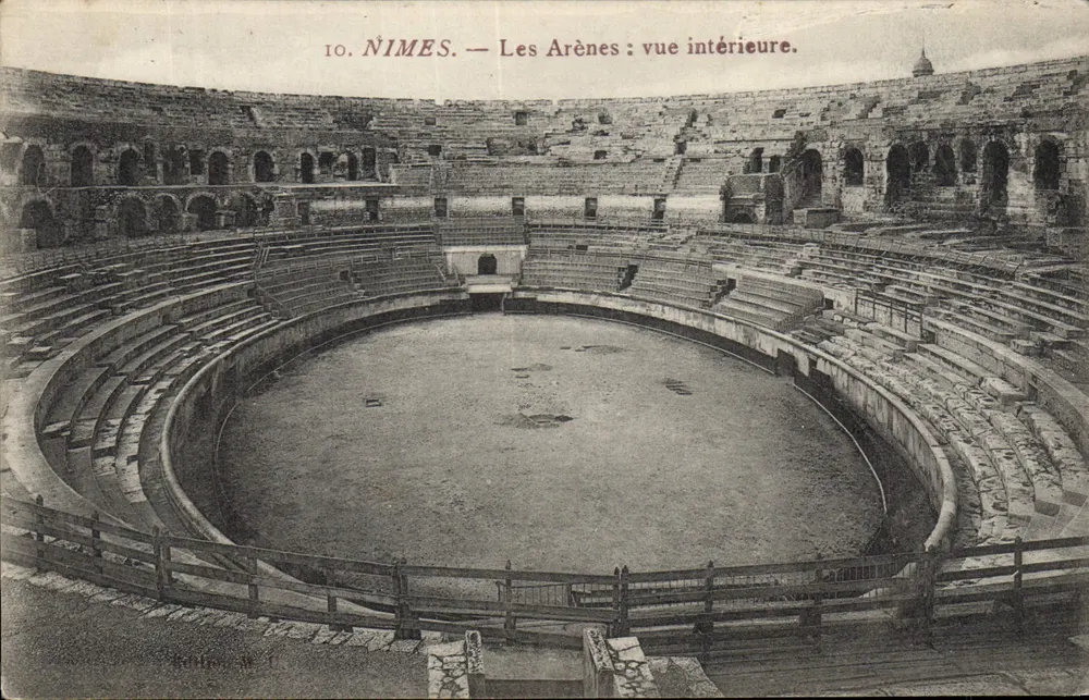 Nîmes — As Arenas: vista interior — editor Nîmes, n° 10 - Frente