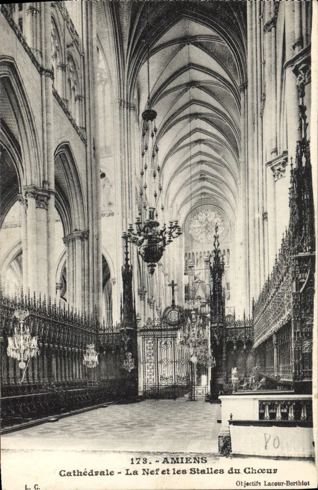 Kathedrale - Die Kirchenschiff und Chorstühle — Amiens — Objectifs Lacour-Berthlot - Vorderseite
