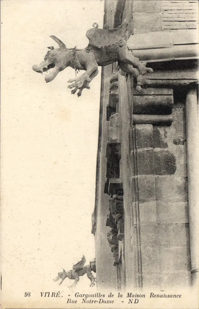 Vitré - Gargoyles der Renaissance-Haus - Rue Notre-Dame - Vorderseite