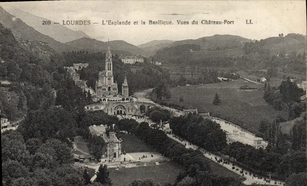 Lourdes — L'Esplande und die Basilika. Ansichten des Château-Fort — LL, n° 209 - Vorderseite