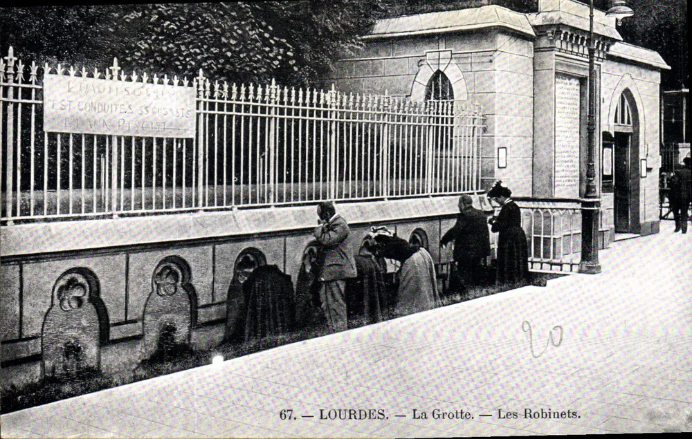 LOURDES — A Gruta — Os Robinetes — editor anônimo, n° 67 - Frente