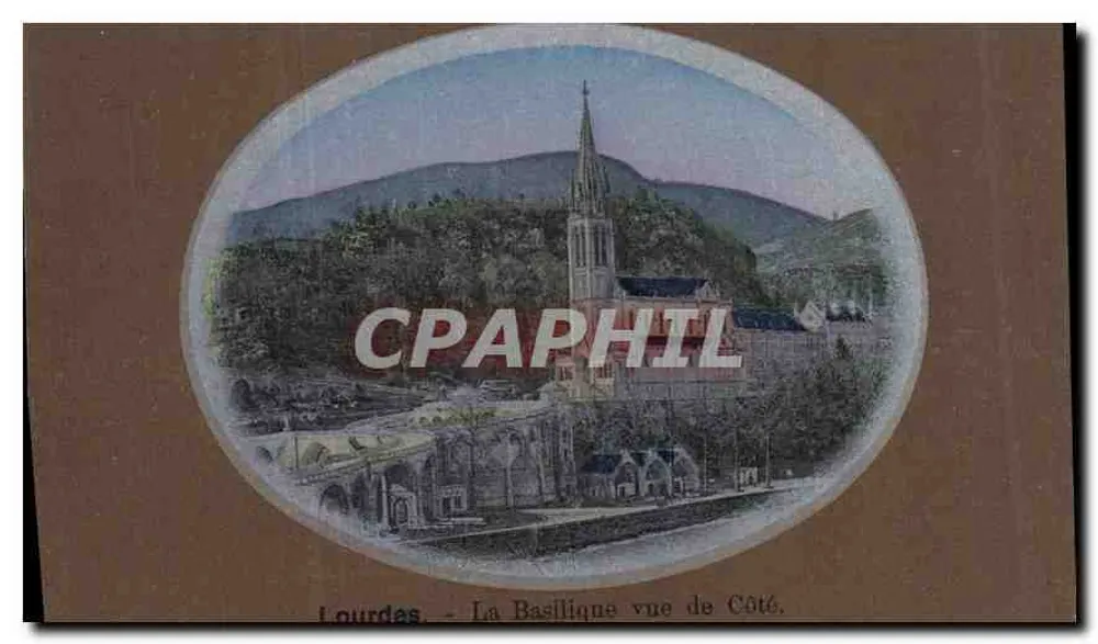 Lourdes - A Basílica vista de Lado — L. M. Paris - Frente